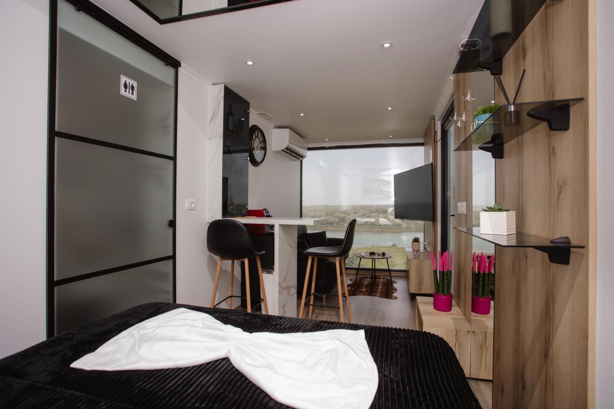 446 Tiny House Shiroke Villa Eksteriør bilde